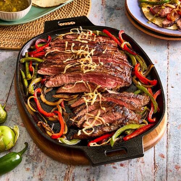 New Pampered Chef Cast Iron Skillet & Trivet - Picture 2 of 4